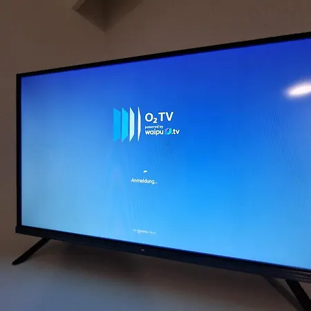 Zimmer-bad-tv-kuehlschrank-16