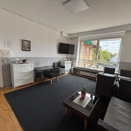 Pensión Zimmer-bad-tv-kühlschrank-16 Meine